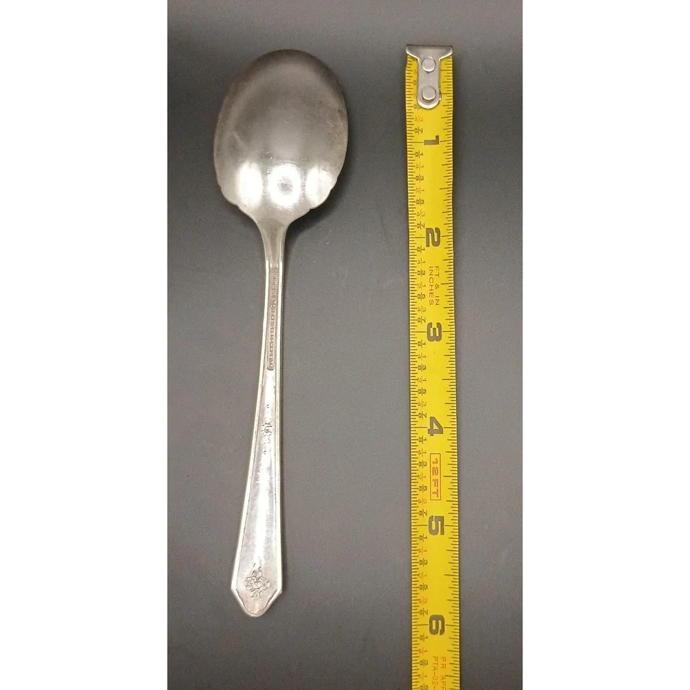 Sweet Briar (Silverplate, 1948) by Oneida Silver - 1 piece
